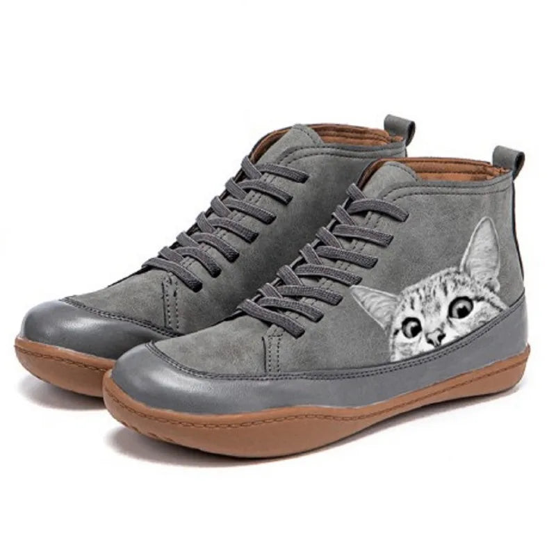 Jane – Cat-inspired leather ankle boots