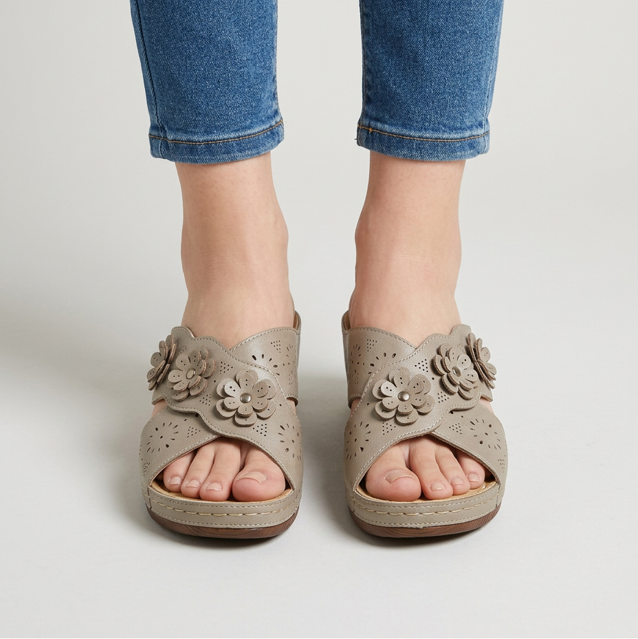 Cordelia - Cushioned Platform Slippers