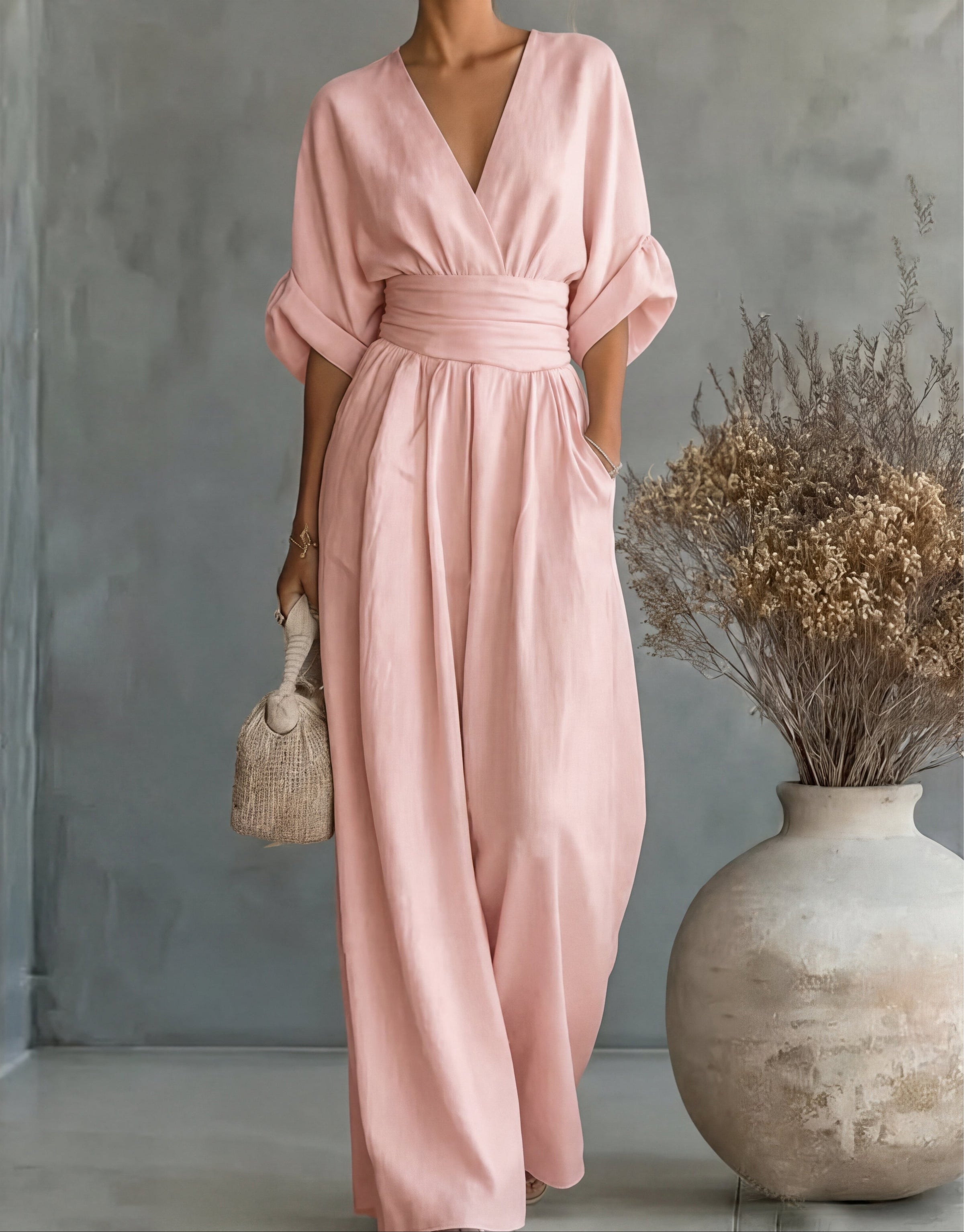 Kloe – Elegant V-Neck Wide-Leg Jumpsuit