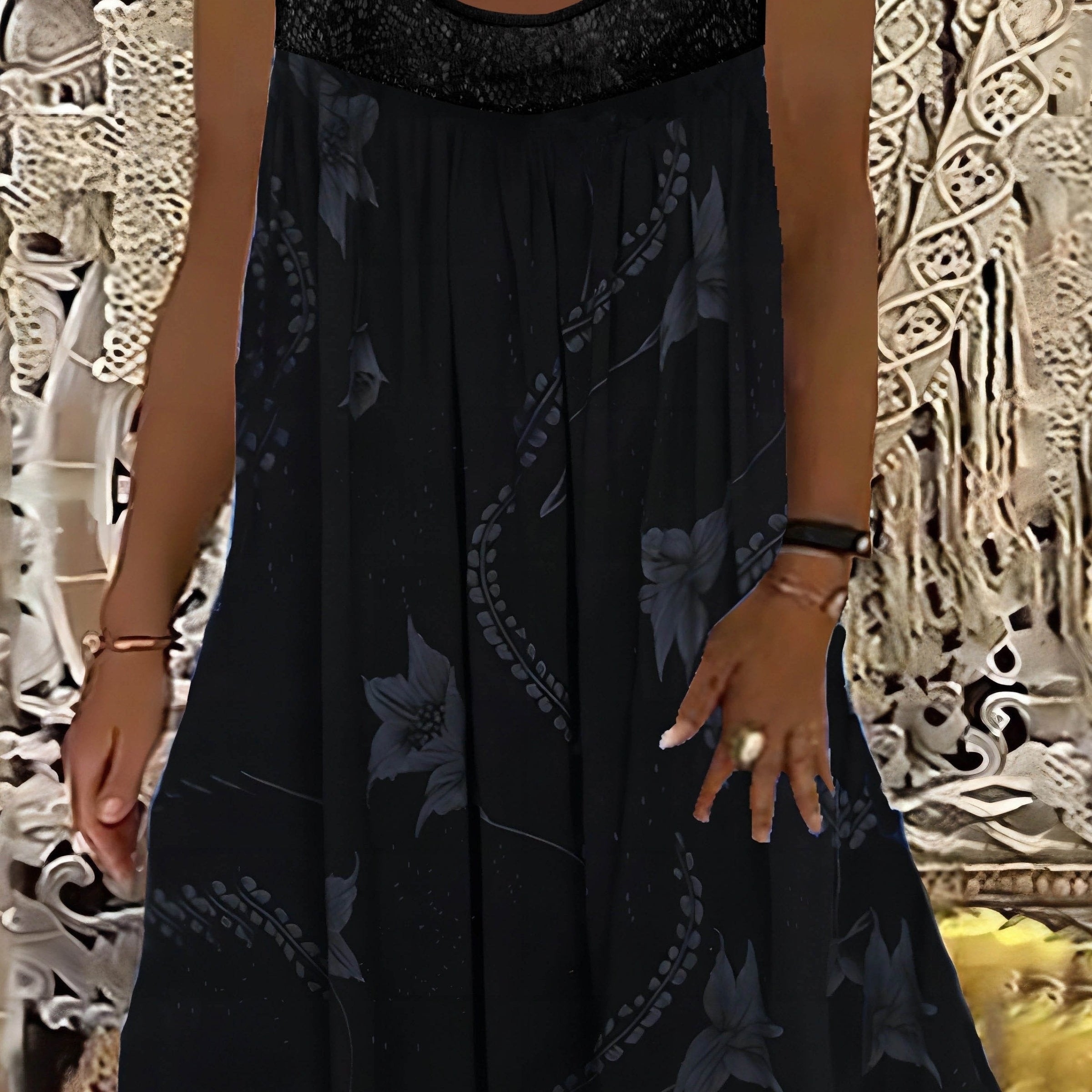 Vivien – Floral Lace Midi Dress